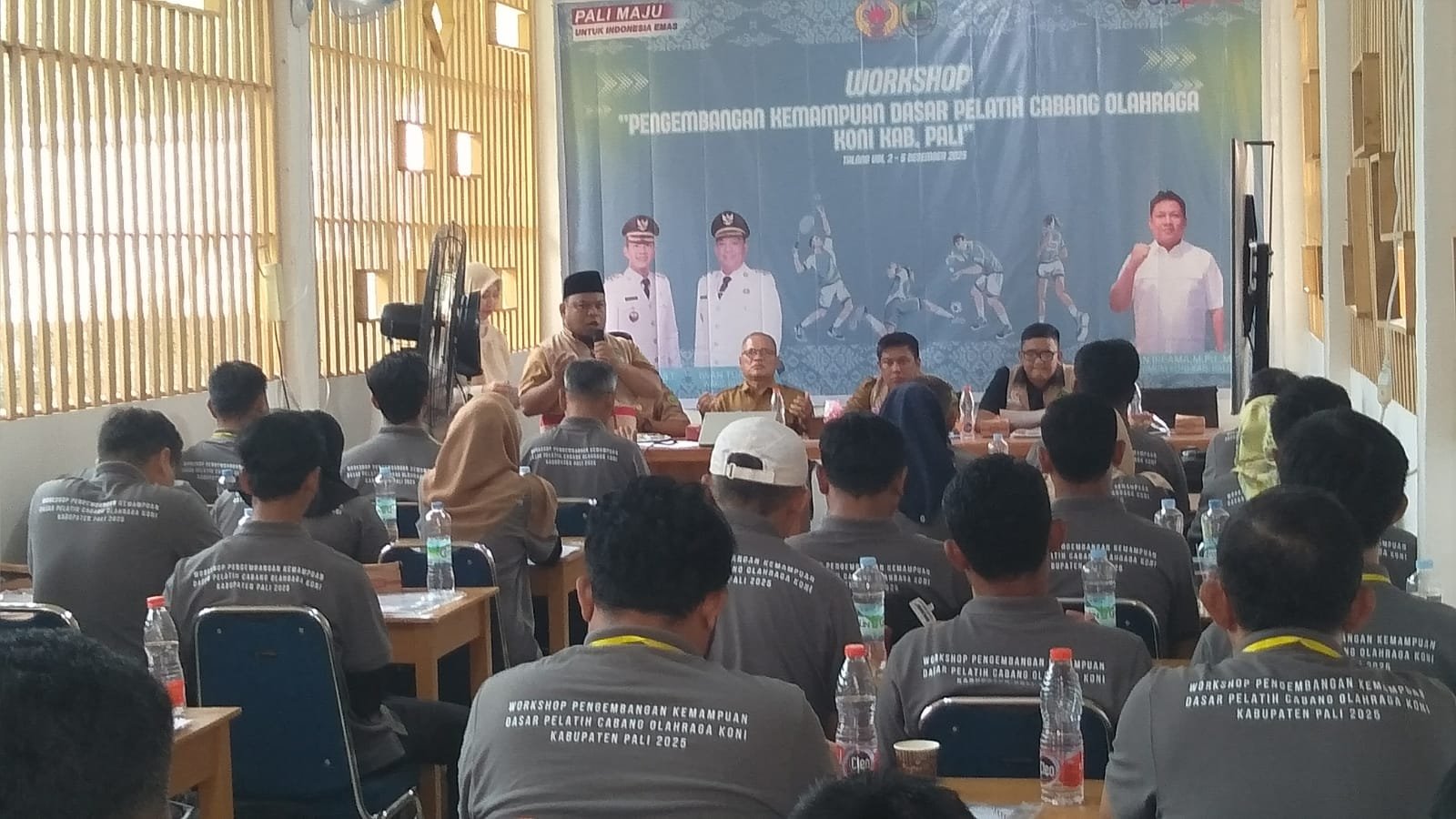 Komite Olahraga Nasional Indonesia (KONI) Kabupaten Penukal Abab Lematang Ilir (PALI) menggelar Workshop Dengan tema "Pengembangan Kemampuan Dasar Pelatih Cabang Olahraga", Selasa 2 Desember 2025.