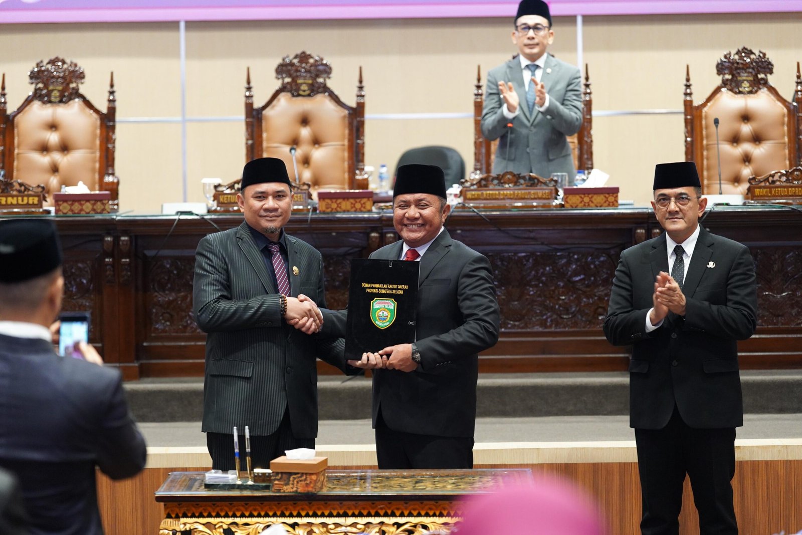Gubernur Sumatera Selatan (Sumsel) Dr. H. Herman Deru menghadiri Rapat Paripurna XXIV (24) DPRD Provinsi Sumsel