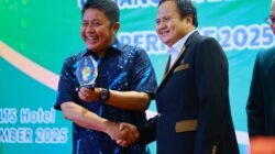 Herman Deru saat menghadiri pelantikan Pengurus Perkumpulan Obstetri dan Ginekologi Indonesia (POGI) Cabang Sumatera Selatan periode 2025–2028 di Palembang, Sabtu (27/12/2025).