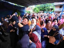 Herman Deru Tinjau Langsung Titik Rawan Banjir dan Longsor di Muara Enim, Warga Sambut Antusias