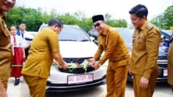 Bupati Muba Resmikan Gedung Serbaguna dan Luncurkan Mobil Operasional Desa di Beruge