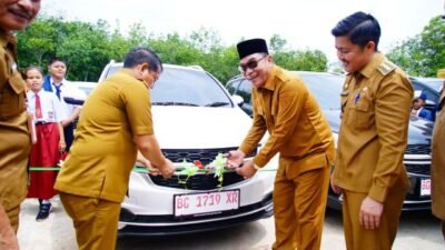 Bupati Muba Resmikan Gedung Serbaguna dan Luncurkan Mobil Operasional Desa di Beruge