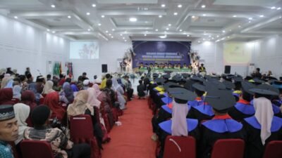 Pemkab Asahan Hadiri Wisuda Perdana Sarjana UMMAS Tahun 2025