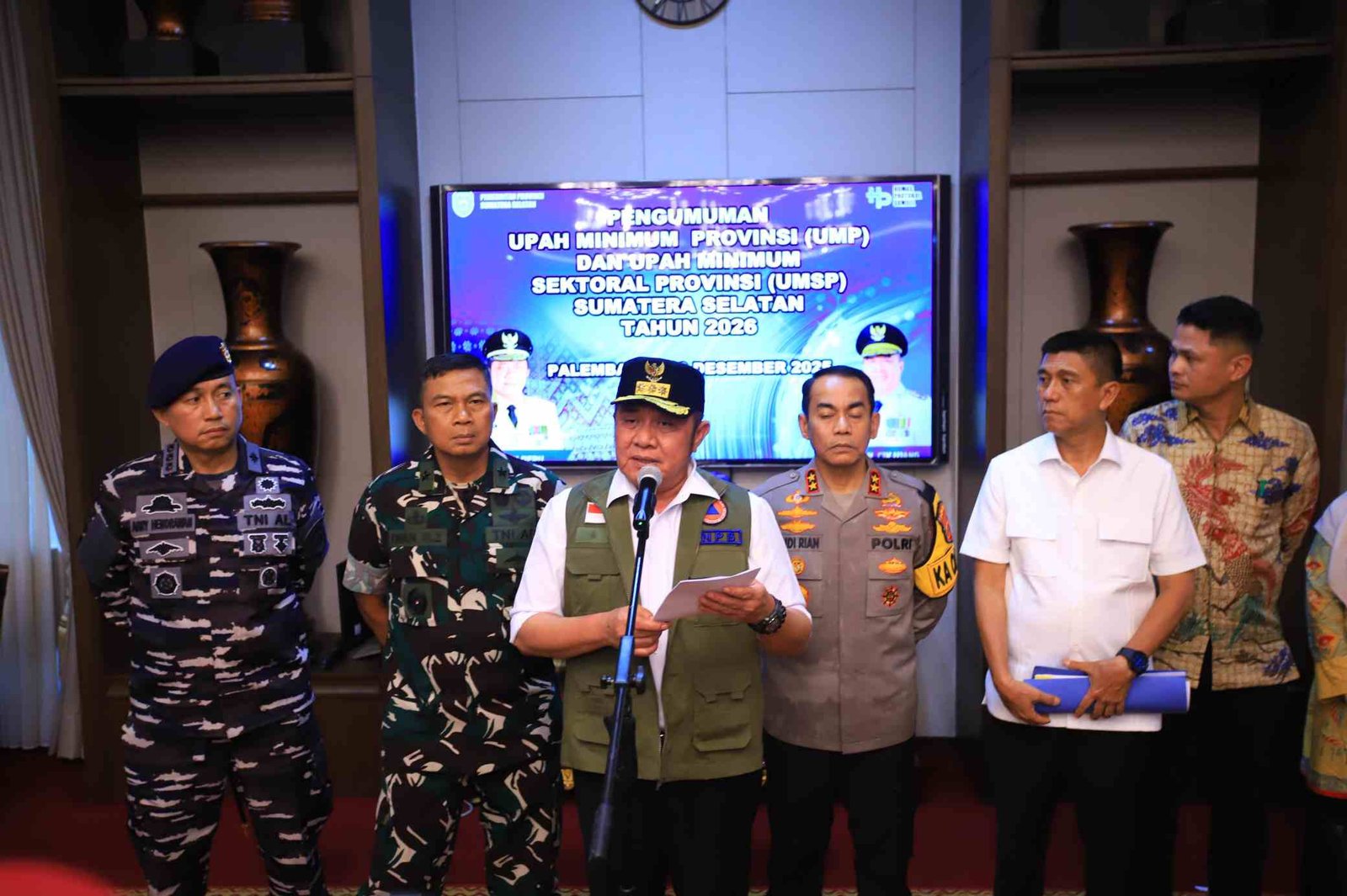 Gubernur Sumsel H. Herman Deru di Griya Agung Palembang, Jumat (19/12/2025) sore.