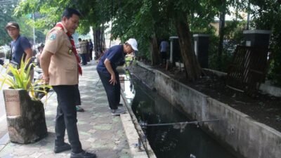 Bupati Sidoarjo H. Subandi turun langsung ke RSUD N.T Notopuro, Kecamatan Sidoarjo, Minggu (21/12/2025).