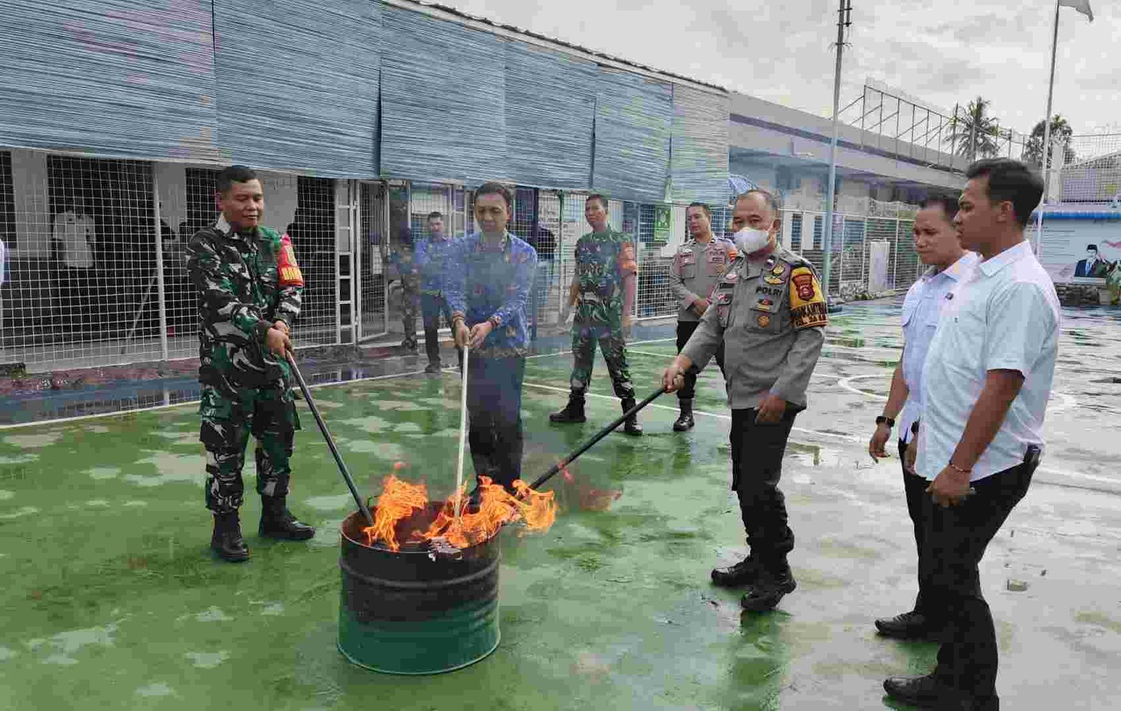 Rutan Kelas I Palembang Musnahkan Barang Bukti