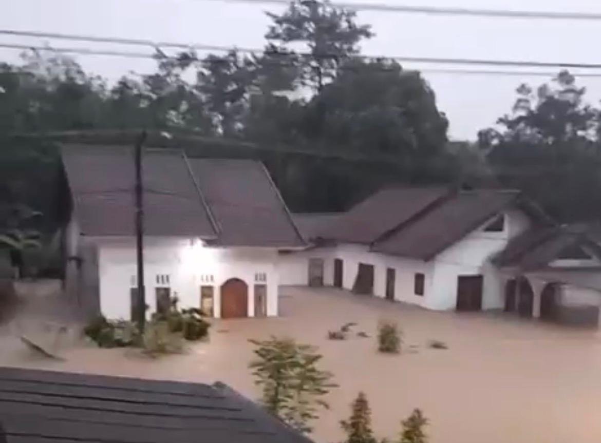 Ilustrasi - Bencana banjir yang melanda Kabupaten OKU Timur. Foto: Ist
