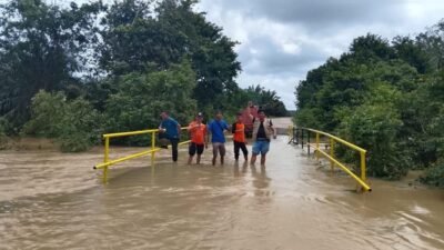 Akses Jalan Desa Gemawang Muara Enim Terendam Banjir, Aktivitas Warga Lumpuh