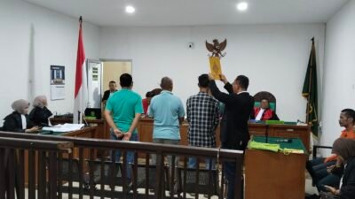 Sidang perdana kasus penggelapan ayam potong di Pengadilan Negeri (PN) Palembang, Senin (12/1/2026). 