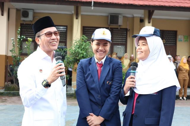 Ratu Dewa Beri Penghargaan atas Prestasi Nasional dan Internasional MB Cakrawala Spensa