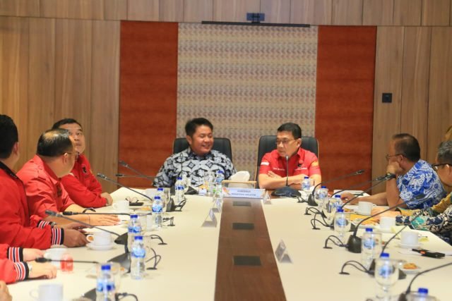 Gubernur Sumatera Selatan (Sumsel) Herman Deru menerima audiensi Ketua Dewan Pimpinan Daerah (DPD) Partai Demokrasi Indonesia Perjuangan (PDIP) Sumsel