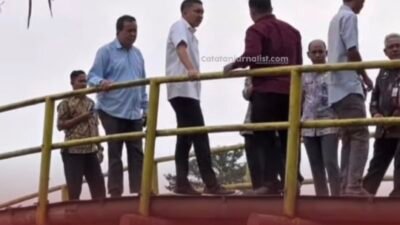 Bupati Ogan Ilir Janjikan Perbaikan Jembatan Desa Lubuk Rakam Ambruk