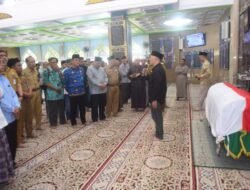 Sekda Sumsel Lepas Pemakaman Ekowati Retnaningsih, Birokrat Teladan Pemprov Sumsel