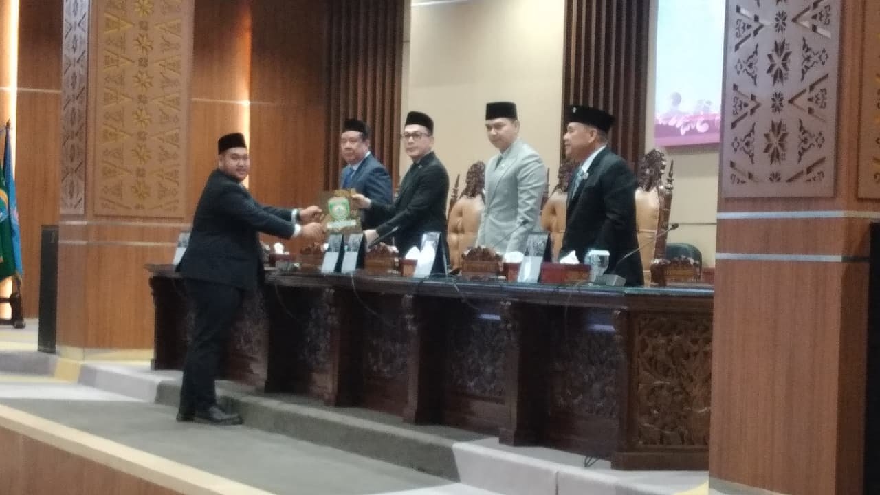 DPRD Sumsel Sahkan Perubahan dan Penambahan Propemperda 2026