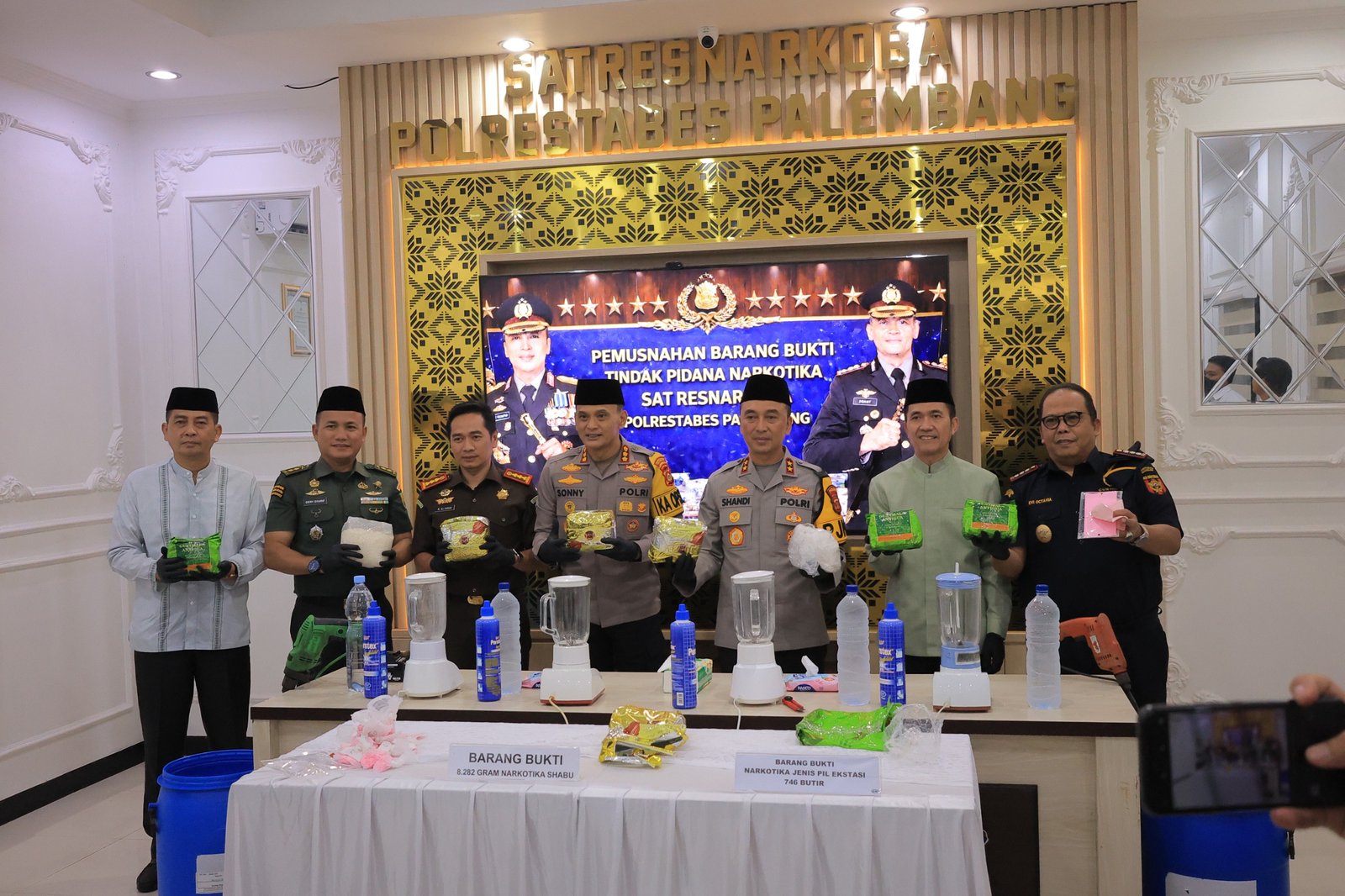 Musnakan Barang Bukti Narkoba: Selamatkan 66 Ribu Jiwa, Ratu Dewa Apresiasi Kinerja Sat Resnarkoba Polrestabes Palembang