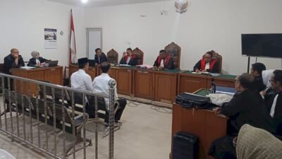 Harnojoyo saat menjalani sidang di PN Palembang/ist