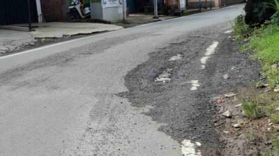 kondisi ruas Jalan Macan Lindungan, Bukit Baru, Kec. Ilir Bar. I, Kota Palembang, Sumatera Selatan