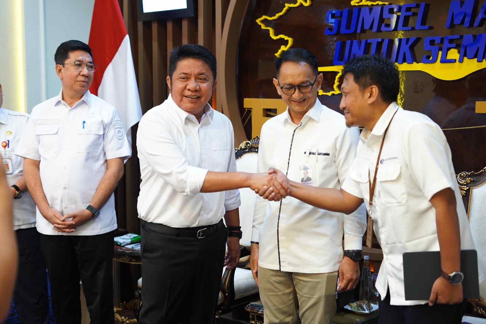 Herman Deru saat menerima audiensi Kepala Perwakilan Bank Indonesia (BI) Sumsel, Bambang Pramono, beserta jajaran di ruang tamu Gubernur, Rabu (4/2/2026).