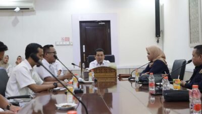 Penjabat Sekretaris Daerah Muba Drs Syafaruddin MSi menerima kunjungan silaturahmi dari para pengurus Persatuan Wartawan Indonesia (PWI) Kabupaten Muba