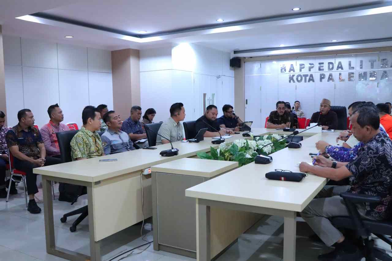 Rapat Koordinasi (Rakor) bersama Direktorat Bencana dan Kebakaran Kementerian Dalam Negeri yang digelar di Aula Bappeda Litbang Kota Palembang, Kamis (5/2/2026).