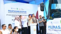 Ekspor Perdana Pakan Hewan dari Banyuasin Dilepas ke Filipina