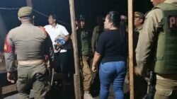 Satpol PP dan WH Agara Razia Kedai Tuak, Empat Orang Perempuan Diamankan