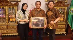 Komitmen Transparansi Berbuah Prestasi, PTBA Raih Anugerah Keterbukaan Informasi Publik 2025