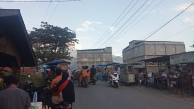 Tradisi Berburu Takjil, Warnai Bulan Suci Ramadan