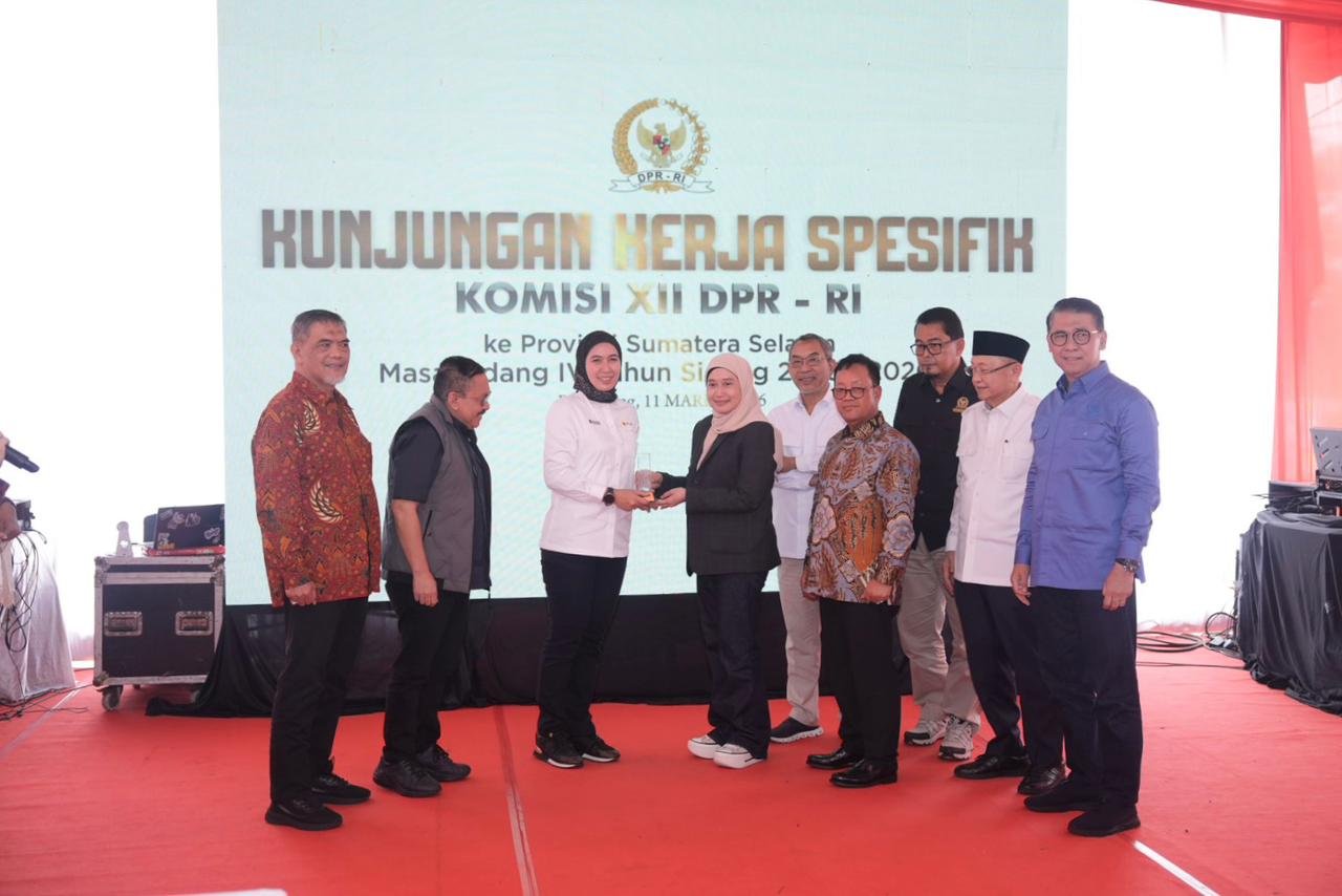 Direktur Distribusi PLN Tinjau dan Pastikan Kesiapan Listrik serta SPKLU di Palembang Jelang Mudik Idul Fitri 1447 H