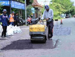 Pemkab Jember Percepat Perbaikan Jalan Berlubang, Target Rampung Sebelum Lebaran