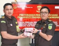Kejari PALI Terima Pengembalian Uang Pengganti Rp200 Juta dari Perkara Pembangunan Gedung DPRD