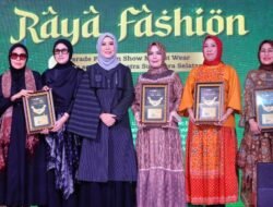 Feby Deru Hadirkan Parade Modest Wear Sambut Lebaran, Dekranasda Sumsel Gelar Fashion Show di Mall
