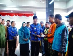Ribuan THR dibagikan Kepada Dhuafa, Bupati Toha : Selamat Menyambut Hari Raya Idul Fitri