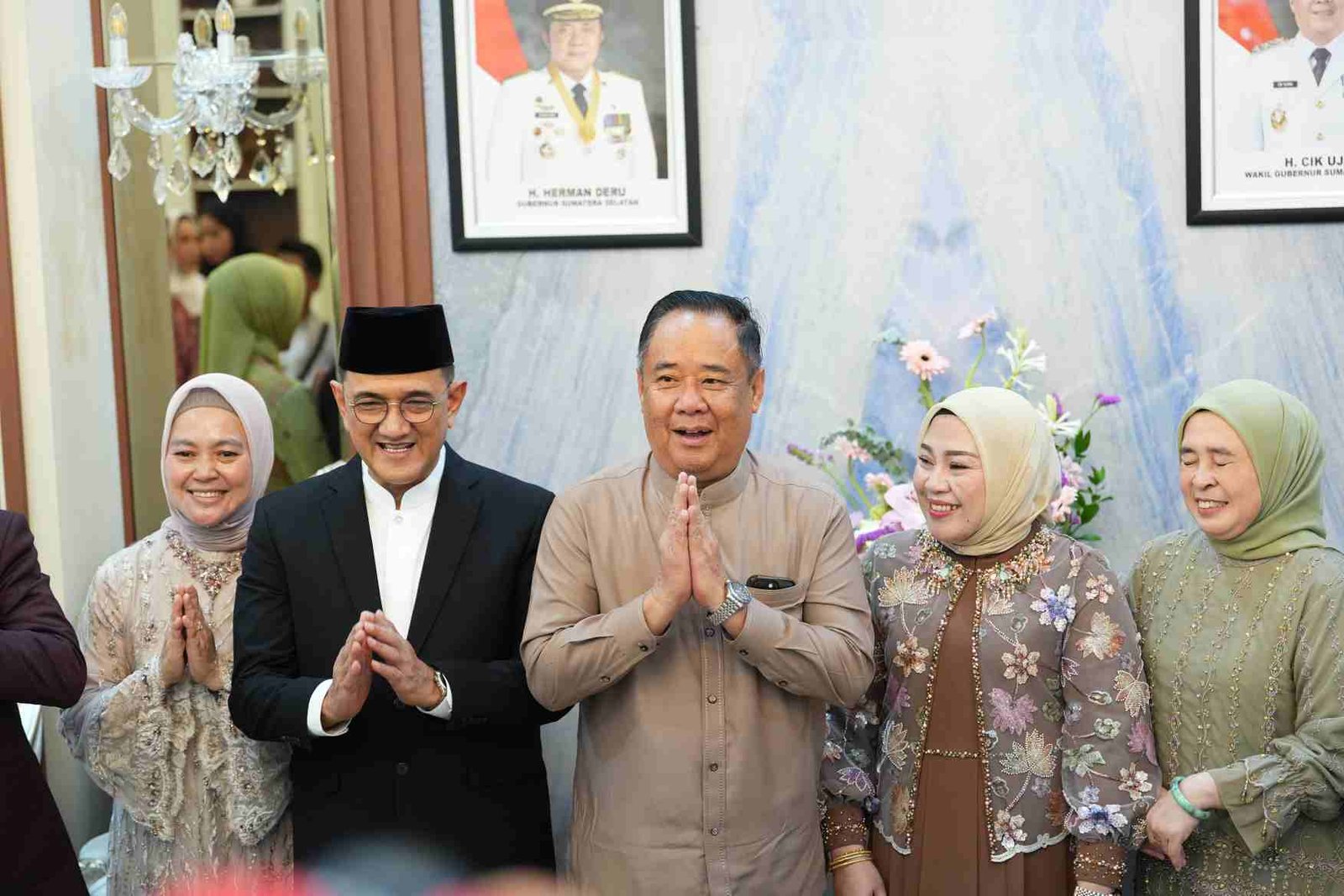 Wagub Cik Ujang Gelar Open House Idul Fitri di Rumah Dinas Wagub, Masyarakat Antusias Bersilaturahmi