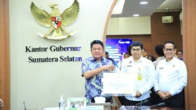 Gubernur Herman Deru Terima Sertifikat HPL Mozaik 5 dan 6, Dorong Percepatan Tata Ruang dan Digitalisasi Pertanahan