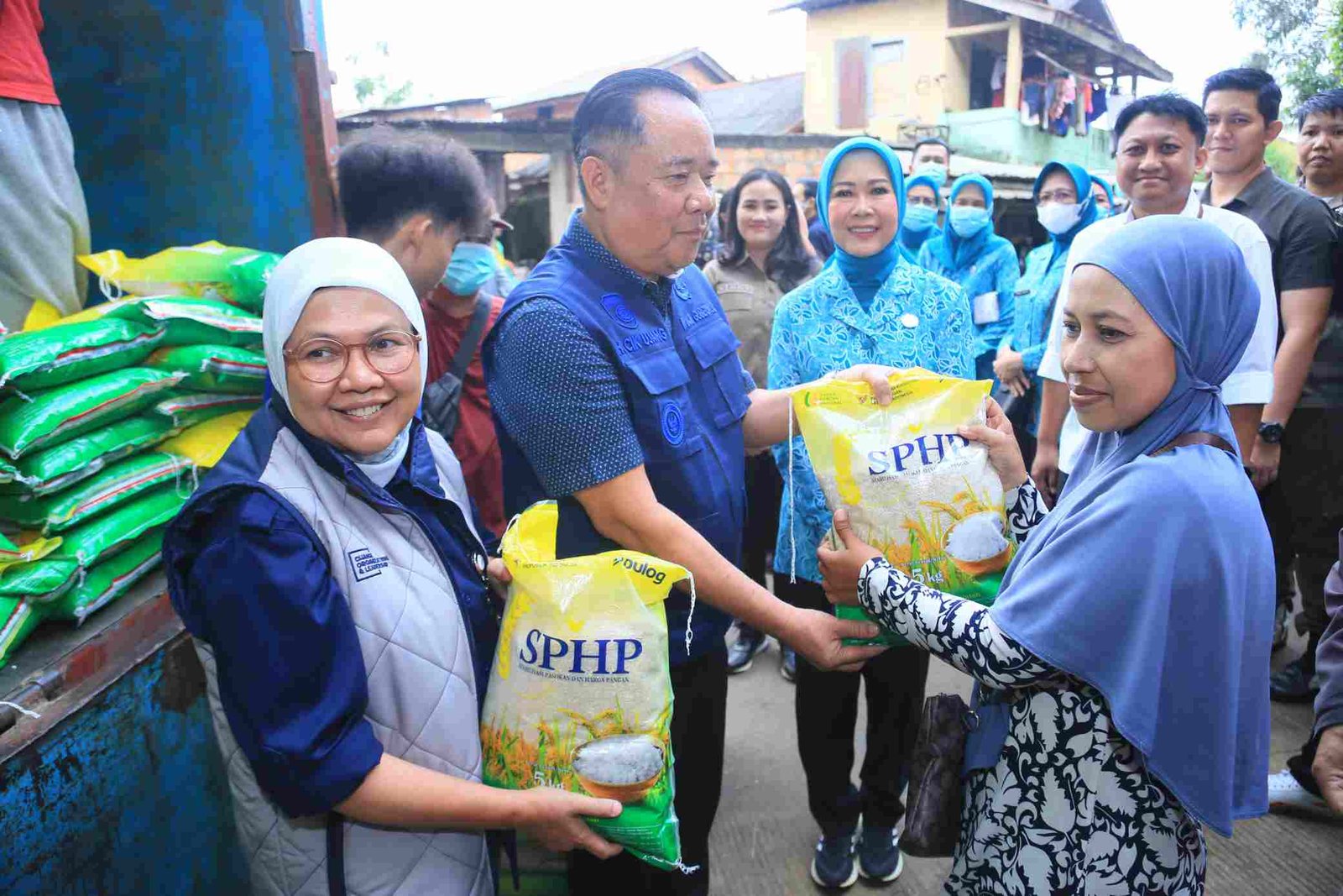 Wagub Cik Ujang Pimpin Operasi Pasar Murah Pemprov Sumsel, Perkuat Pengendalian Inflasi