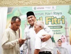 Disambut Senyum dan Jabat Tangan, Open House Lebaran Bupati Muba Penuh Keakraban