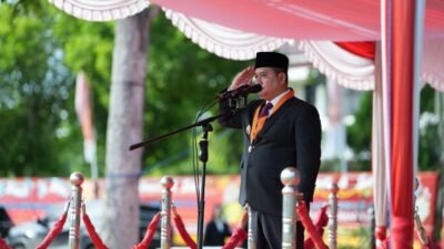 Bupati Banyuasin Dr. H Askolani, SH., MH Selaku Inspektur Upacara pimpin Upacara Peringatan Hari Ulang Tahun (HUT) Kabupaten Banyuasin ke-24