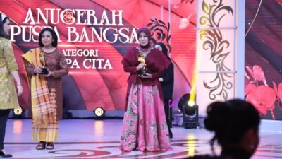 Gaungkan Pemberdayaan Perempuan, Ning Ghyta Raih Penghargaan Puspa Cita