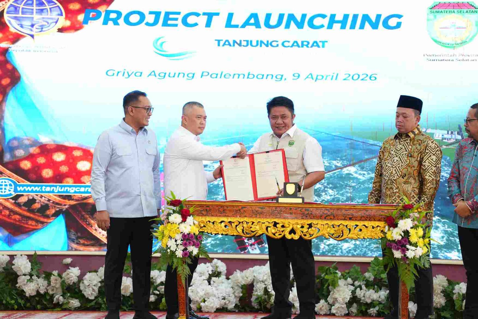 Project Launching Pelabuhan Palembang Baru di Tanjung Carat, Kabupaten Banyuasin, yang digelar di Griya Agung, Kamis (9/4/2026).