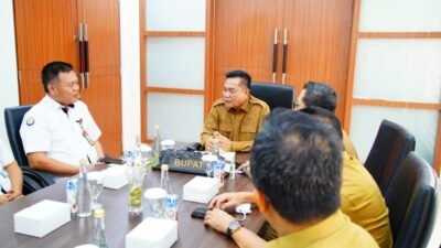 Bupati Muba HM Toha Tohet SH menerima Audiensi Tim Survey Kampung Nelayan Merah Putih dari Kementerian Kelautan dan Perikanan Republik Indonesia di Kantor Perwakilan Musi Banyuasin di Palembang, Selasa (14/4/2026).