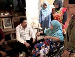 Bupati Subandi Turun ke Desa, Pastikan Bantuan Kursi Roda dan Layanan Warga Tepat Sasaran