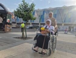 Jemaah Haji Indonesia Kelelahan di Madinah, 30 Orang Dirujuk ke RS Arab Saudi