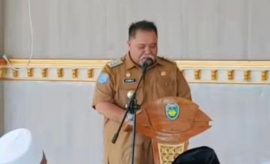 Bupati Bengkulu Selatan Bupati, H. Rifai Tajudin