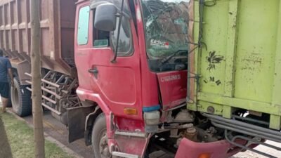 Kecelakaan beruntun di Jalan Karya Jaya, Kecamatan Kertapati, Kota Palembang