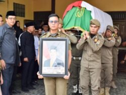 DPRD Ogan Ilir Gelar Upacara Penghormatan Terakhir Untuk Anggota Fraksi PKS