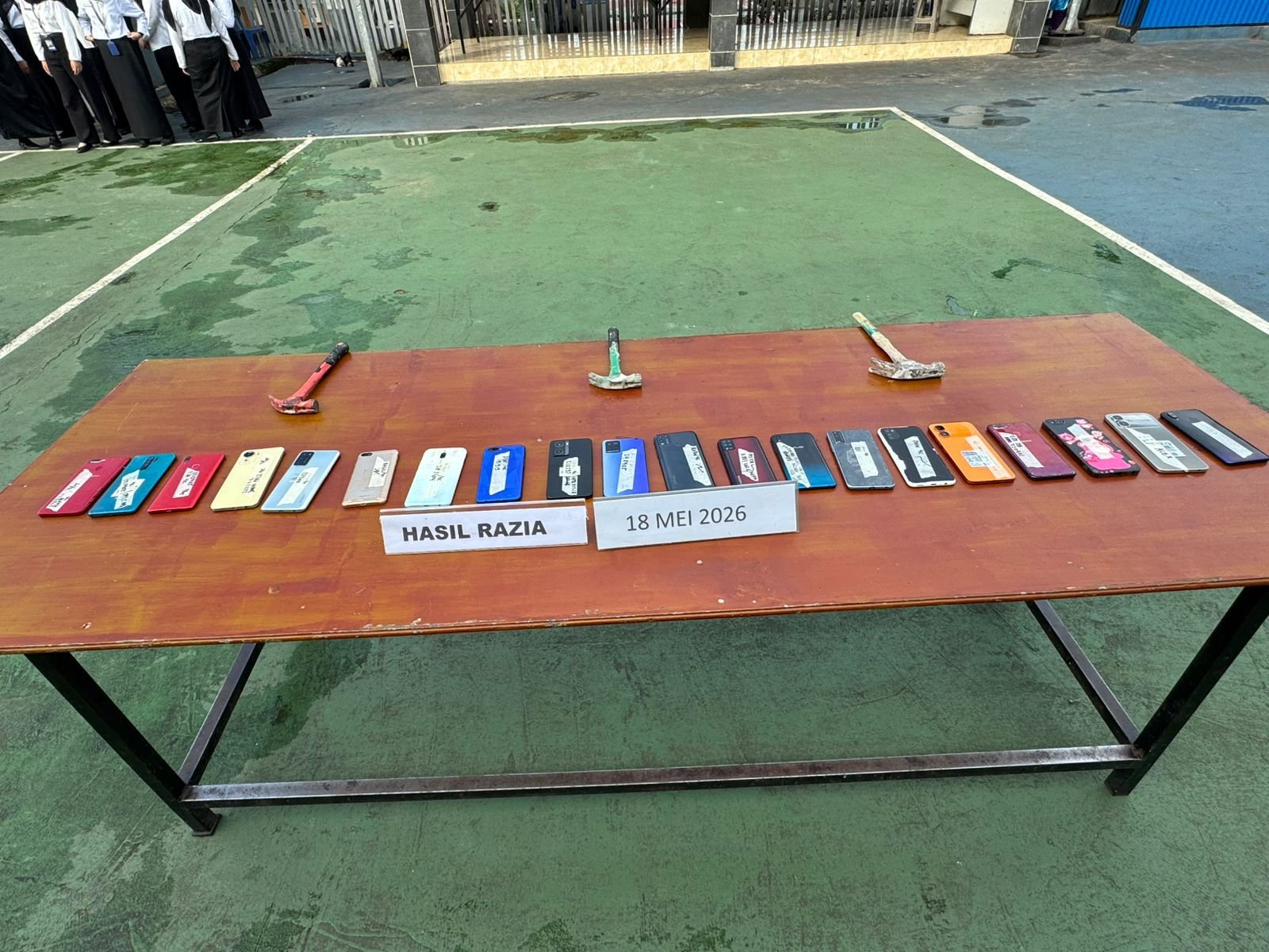 Rutan Kelas I Palembang Musnahkan Barang Hasil Razia,