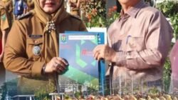 Wabup Pimpin Apel Bulanan, Apresiasi 38 Tahun Pengabdian Harson Sunardi  
