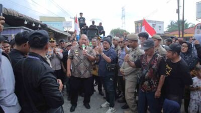 Jalan Rusak Diprotes Warga, Bupati Asahan Janji Sampaikan ke Pemprov Sumut