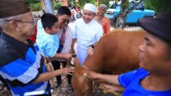 Gubernur Herman Deru Isi Hari Raya Idul Adha dengan Berbagi Kurban dan Menjaga Nilai Kebersamaan Keluarga